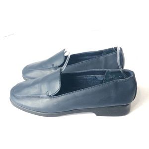 Flex Basic Edition Leather Comfort Navy Blue Shoe. Size 7W. Classy